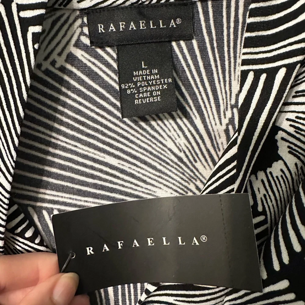 Ladies Rafaella Large Top - Picture 2 of 3